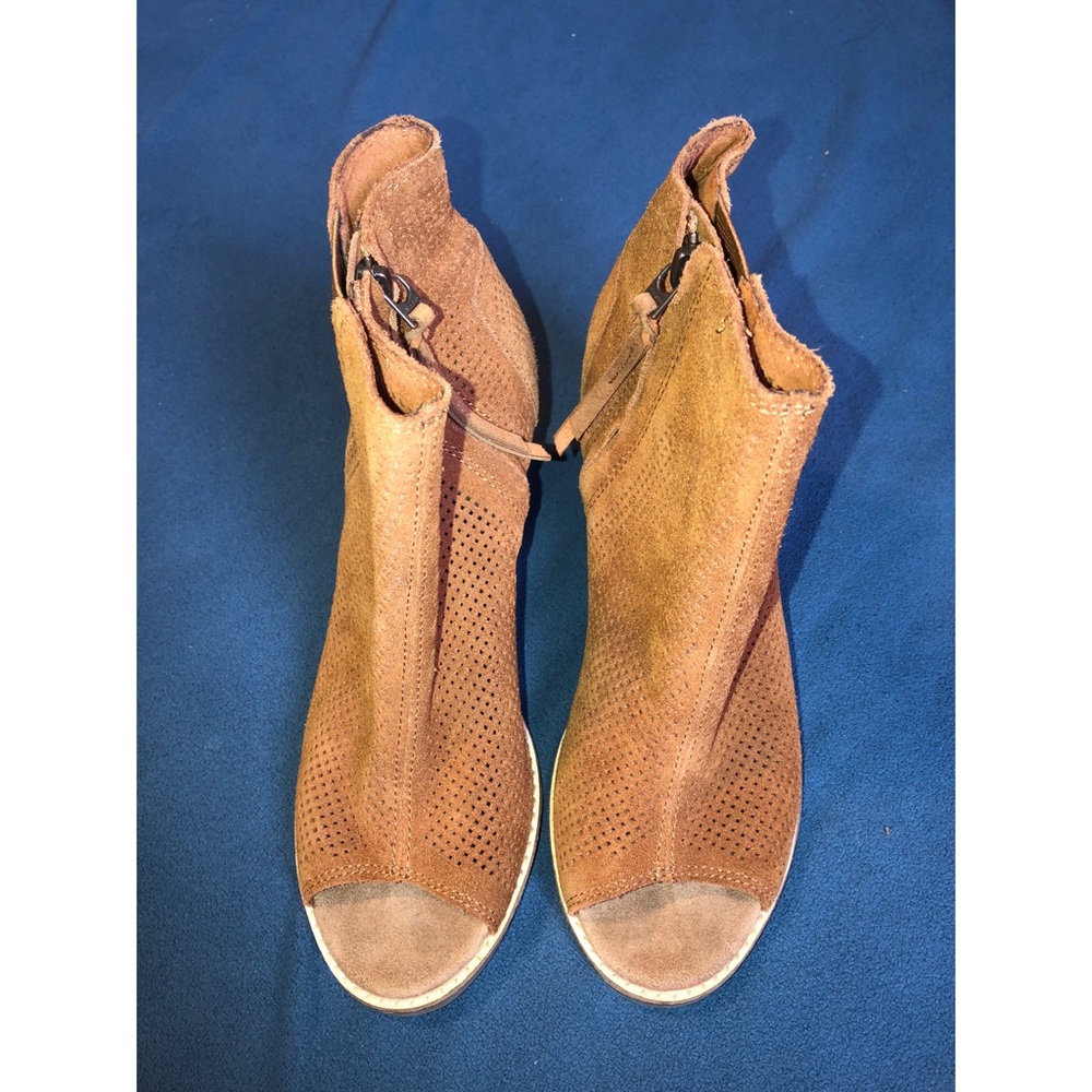 Toms Booties